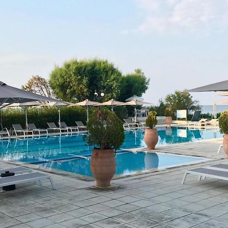 Kassandra Mare Hotel Potidée Extérieur photo